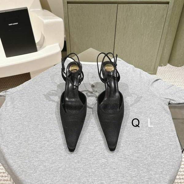 Picture of YSL Shoes _SKUYSLsz35-408CMLL120320646